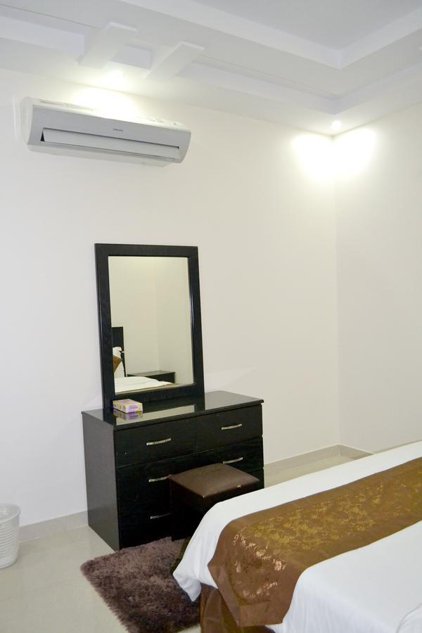 الخربوش للشقق المخدومة Hafar Al-Batin Exterior photo